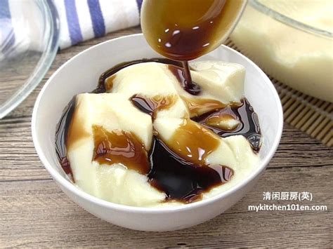 Smooth Chilled Tau Fu Fa Soy Pudding Without Gypsum Powder