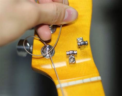 How To Install New Guitar Strings Bc Guides