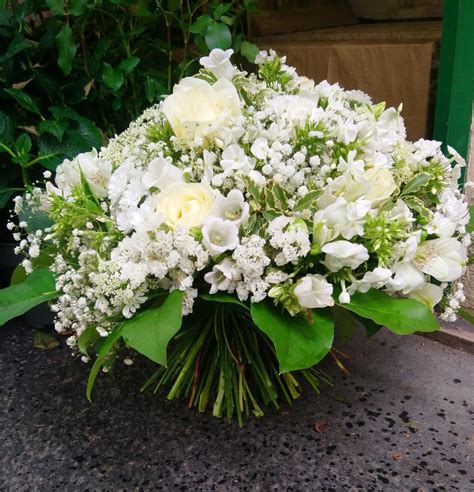 Deuil Bouquet De Fleurs Blanches Chlorophylle Paris