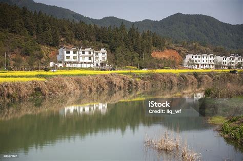 Sense Of Countryside In China Stock Photo - Download Image Now - April ...