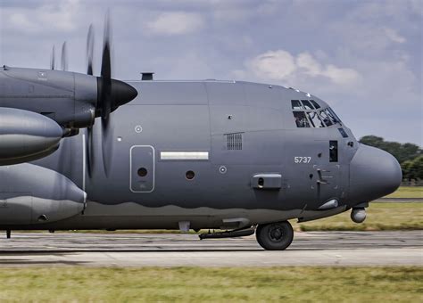 Lockheed Martin Mc 130j Commando Ii Ac 130 Gunship Lockheed Cargo