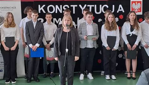 Rocznica Uchwalenia Konstytucji Maja Iv Liceum Og Lnokszta C Ce Im