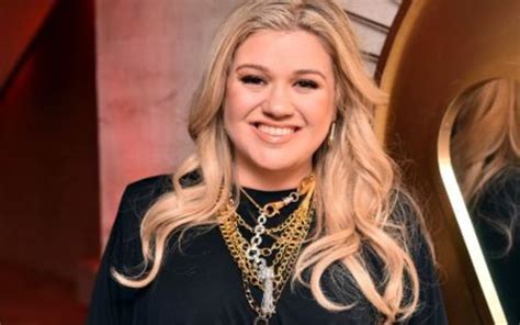 Kelly Clarkson Weight Loss Journey — How She Is Maintaining These Days ...