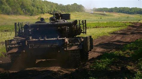 Украинка попыталась вывезти в Россию прибор ночного видения для танков