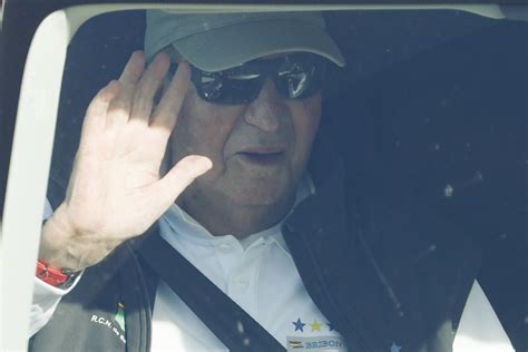 El rey Juan Carlos aterriza en España su quinta visita este año