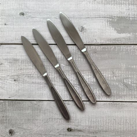 Hampton Silversmiths Stainless Flatware Messina Dinner Knives Set Of