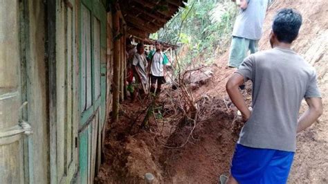 Longsor Di Banyumas Hujan Dan Tanah Labil Sebabkan Musibah Di Beberapa