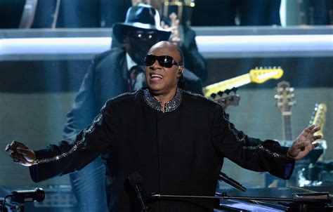 Is Stevie Wonder Blind? (Everything To Know)