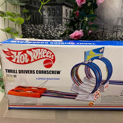 Hot Wheels Thrill Drivers Corkscrew Track With Cars Please Read