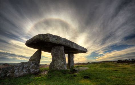 Lanyon Quoit Halo Cornwall Guide