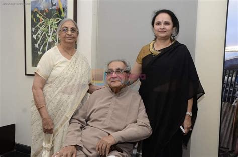 Sakina Mehta Akbar Padamsee And Kalpana Shah At Tao Art Gallerys 13th