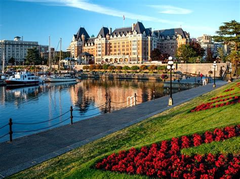 10 Best Hotels in Victoria, BC (An Insider's Guide)