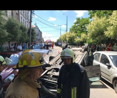 Accident Spectaculos O Ma In A Ajuns Cu Ro Ile N Sus I Foto Video