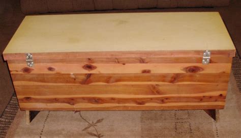 Modern Lane Cedar Chest With Lock And Key Instappraisal