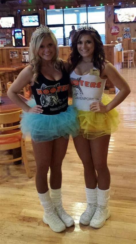 Pin On Illinois Hooters