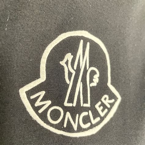 moncler 3D logo t shirt 男女可｜PopChill 拍拍圈