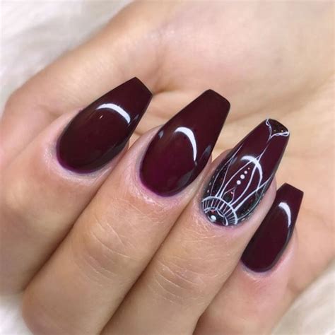 40+ Gorgeous Maroon Color Nails Designs - Fashionre