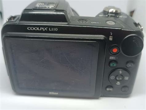 Compact Point And Shoot Nikon Coolpix L110 Marks On Lens 121mp