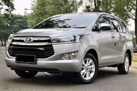 Promo Akhir Oktober Mobil Bekas Toyota Kijang Innova Tahun 2020 Dijual