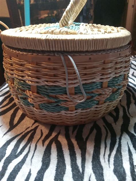 Vintage Made Exclusively For Singer Sewing Basket Woven Wicker With