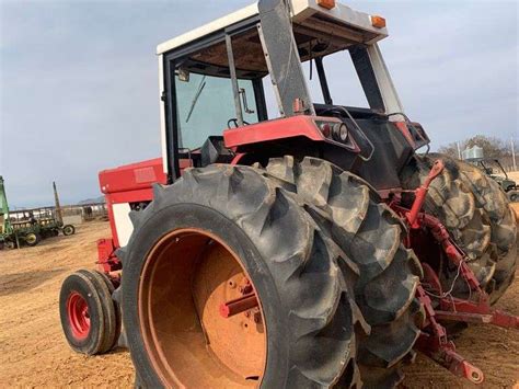 International 1086 Cab Tractor Witcher Farms