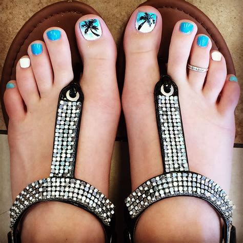 Captivating Beach Themed Toe Nail Art Designs Ideas And Inspiration