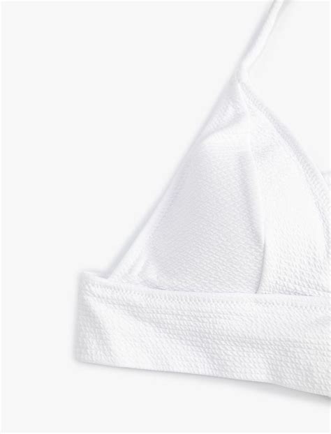 Beyaz Kadın Bralet Üçgen Bikini Üstü Dokulu SAK BM Koton