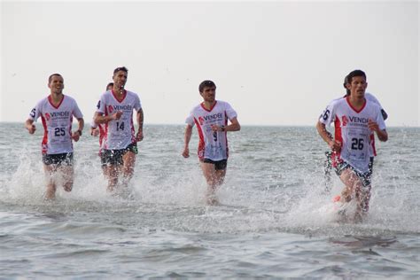 Foul Es Du Gois En Vend E Les Coureurs Ont Rendez Vous Avec La Mer