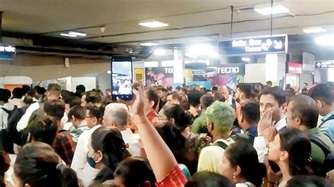 Mumbai Train Cancellation Causes Chaos On Metro Blue Line