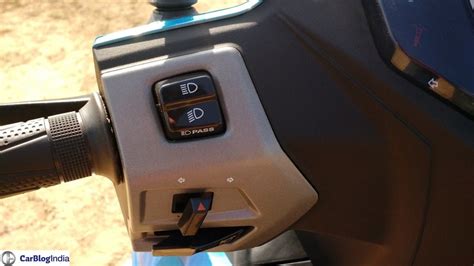 Hero Maestro Edge Review Pics Blue Switchgear Carblogindia