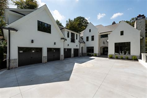 Tuxedo Park Buckhead Atlanta Georgia Classique Chic Façade