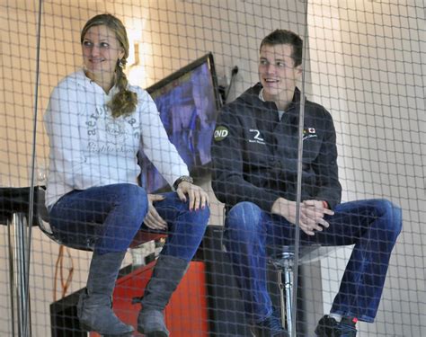Kvitova and Pavlasek in hockey - Petra Kvitova Photo (27293966) - Fanpop