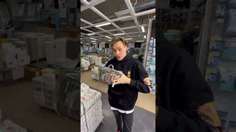 Больше его никто не видел😅 - YouTube
