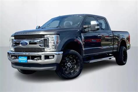 Used 2018 Ford F250 Super Duty Crew Cab Xlt Pickup 4d 6 34 Ft For Sale