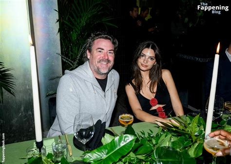 Emily Ratajkowski Emrata Nude The Fappening Photo Fappeningbook