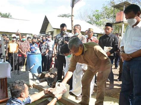 Bupati Ketapang Letakkan Batu Pertama Pembangunan Gereja Paroki Maria