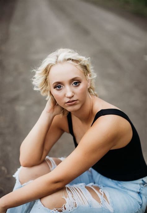 NUDE CUSTOM SPRAY TANNING Updated November Photos W Rd St Sioux Falls