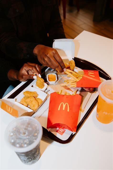 how much does mcdonald's pay 4