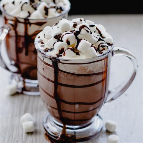 Alcoholic Drinks – BEST Boozy Hot Chocolate Recipe – Easy and Simple ...