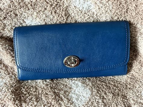 Coach Turnkey Accordion Style Wallet For Women Gem