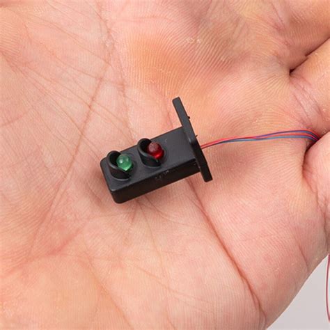 5Pcs Set OO HO Gauge 20mm LEDs Made Green Red Dwarf Signals 2 Aspects