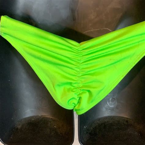 Nakedgirl Bikinis Swim Nakedgirl Bikini Neon Green With Black Lace