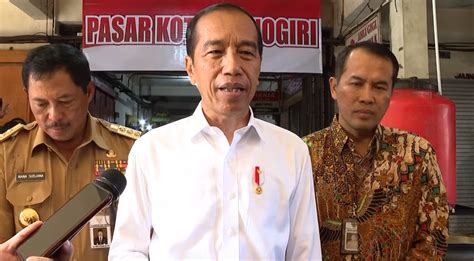 Jokowi Ungkap Keppres Pengunduran Diri Mahfud MD Disiapkan Pagi Ini