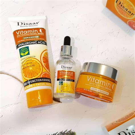 Disaar 3 In 1 Ha Vitamin C Glow And Moisture Whitening Face Cream Face