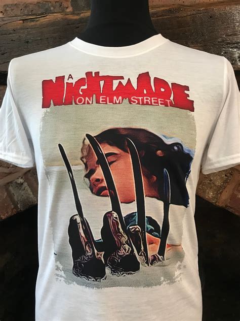 Grausam Koks Surfen A Nightmare On Elm Street T Shirt Mikrobe Gruppe