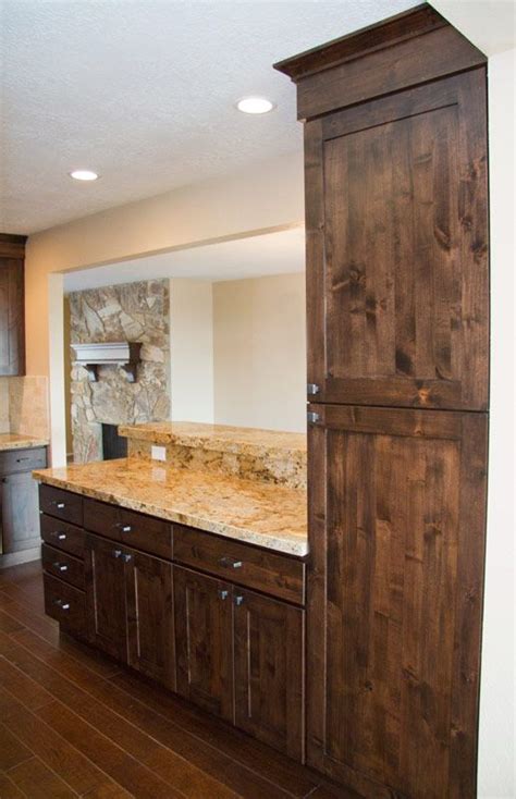 American Heritage Shaker Kodiak Cabinets Great With The Light Granite