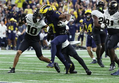 Expert Picks As Michigan Faces Tcu In College Football Playoff