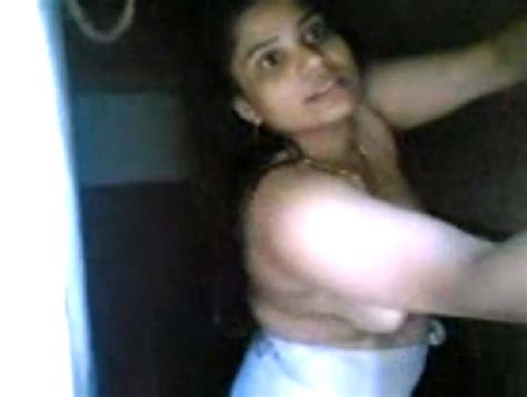 Anantapur Vadhina Shreya Sex Bathroom Lo Telugu Vadhina Porn