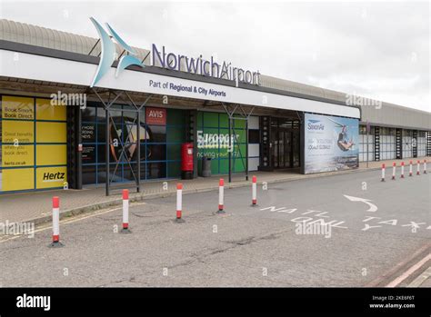 Public Entrance To Norwich Airport Terminal Stock Photo Alamy