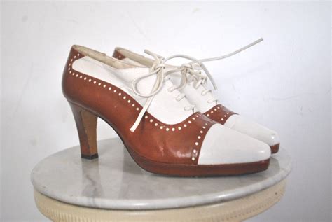 Donald J Pliner Leather Oxford Shoes / high heels / size 7